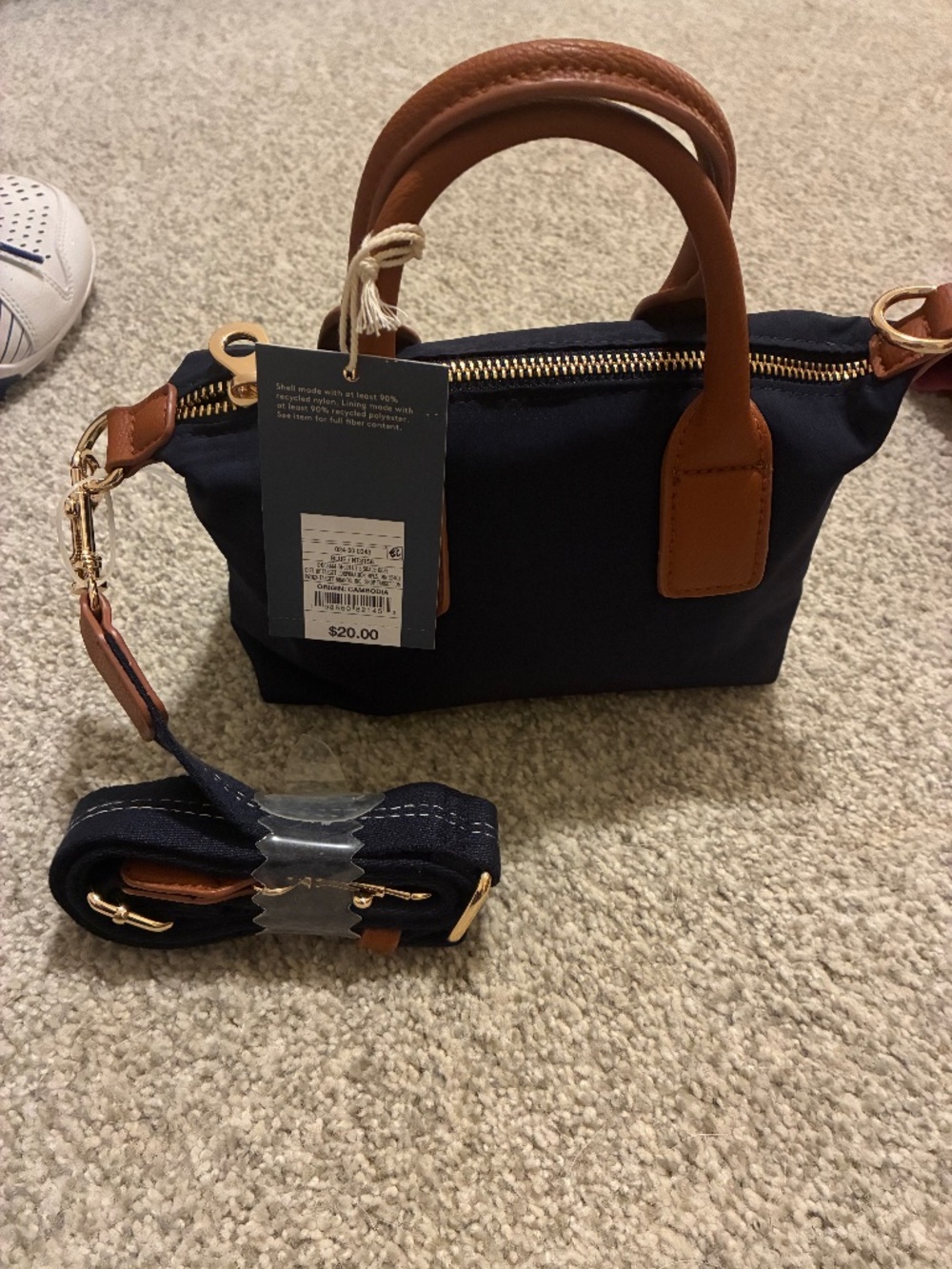 Universal thread purse handbag